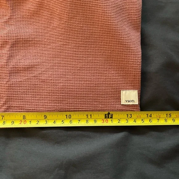Vuori SET Bayview Thermal Crop Top & Legging Rosewood Size Medium - Picture 6 of 7